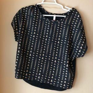 Black patterned box top